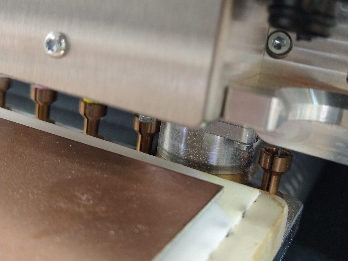 Laboratorio wide3 per la prototipazione di circuiti RF